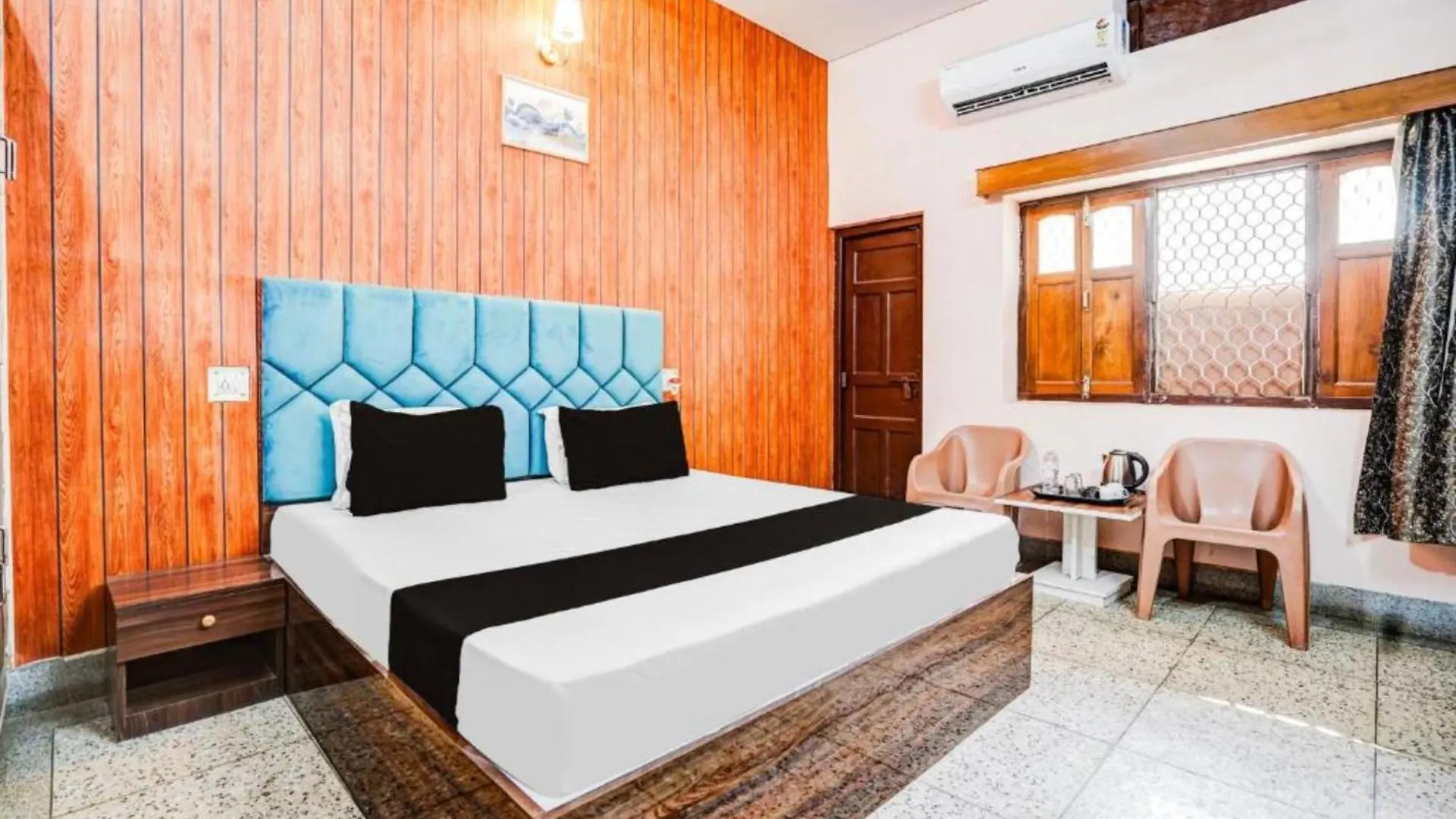Hotel Subh Kashi # Near Shree Kashi Vishwanath Temple And Ganga Ghat - With #Wifi #Room Service #Spacious & Luxury Room - A Top Rated Premium Hotel In Varanasi